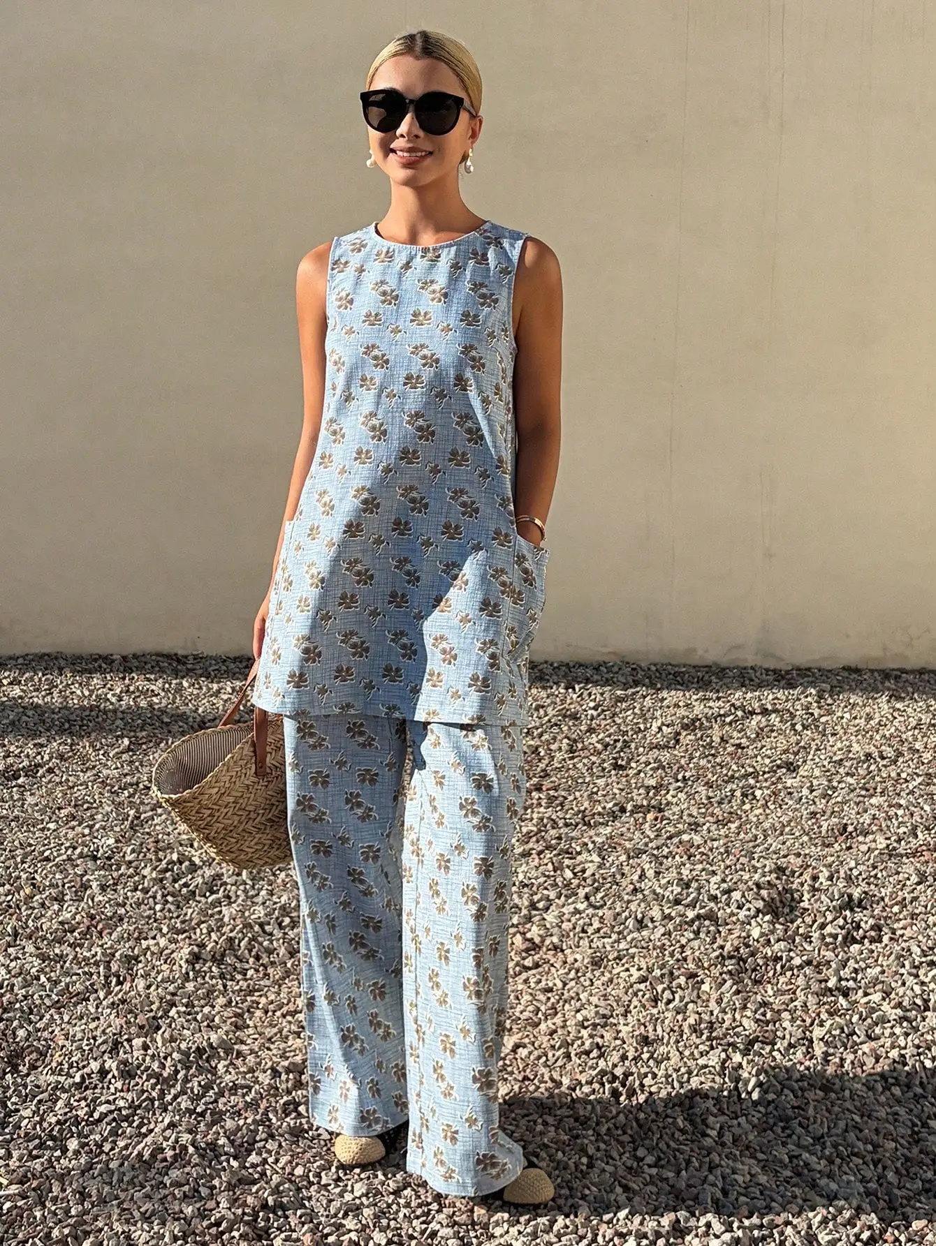 

Women's Floral Sleeveless Tank Top And Wide Leg Pants Casual Summer 2 Piece Set