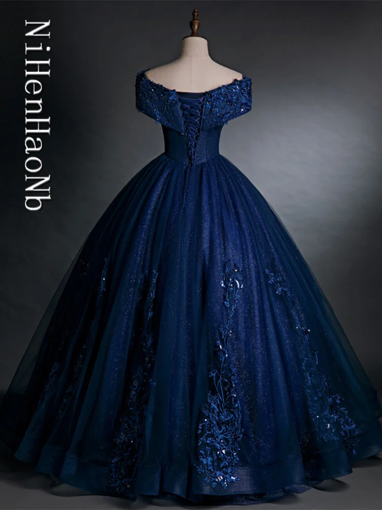 Gaun pesta biru dongker Quinceanera gaun Tulle gaun pesta dansa tanpa bahu applique manis 15 16