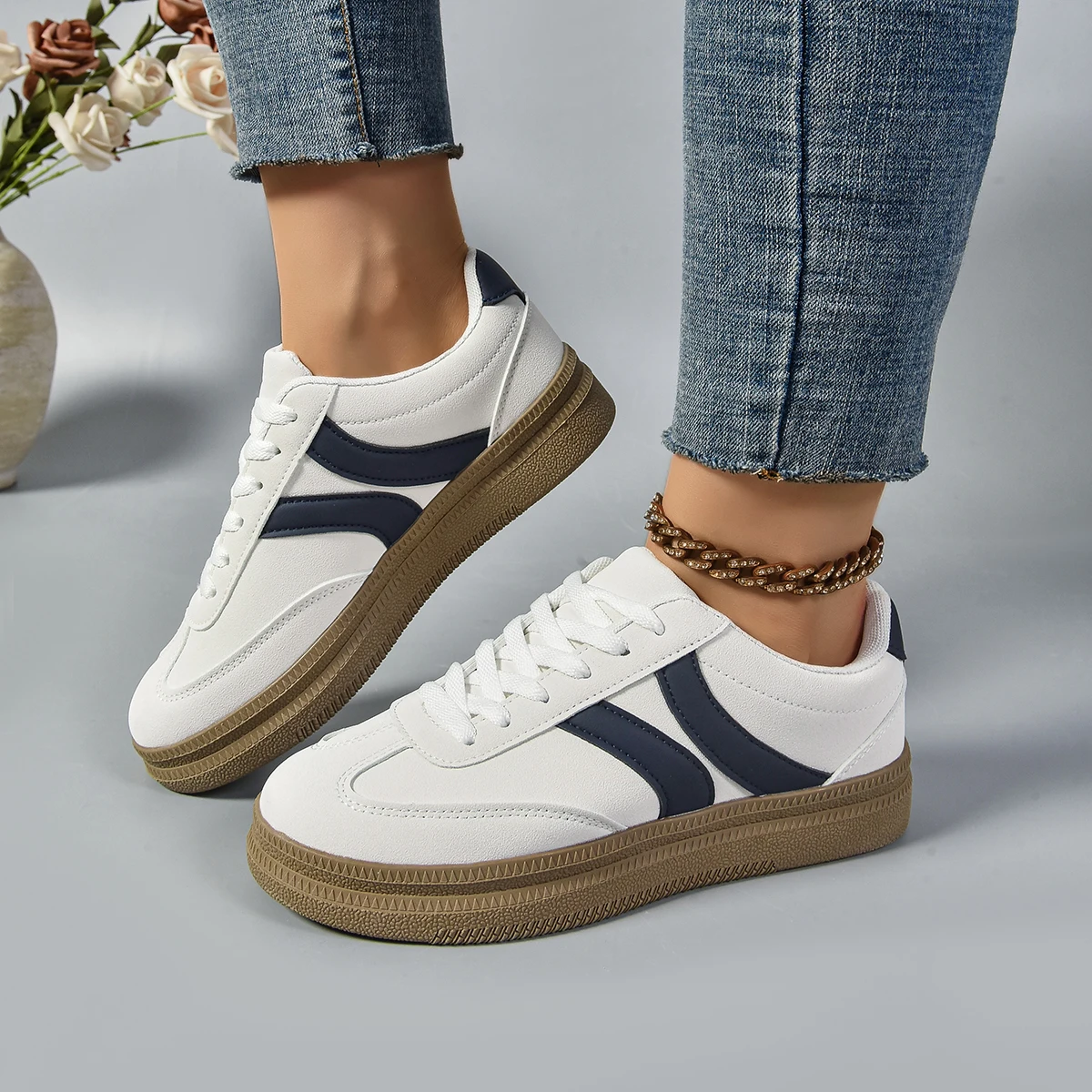 

Женские трендовые повседневные кроссовки, удобные туфли на плоской подошве со шнуровкой, теннисные дышащие туфли на плоской подошве, вулканизированная обувь, женская уличная классическая обувь