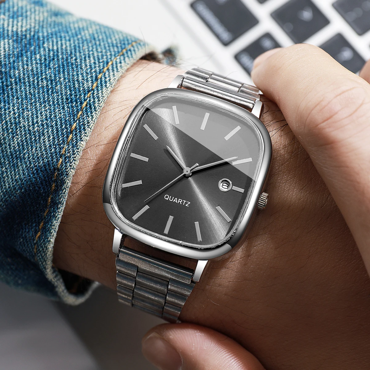 Fashion Square Men Calendar Business Watches Simple Silver Band Mens Quartz Wristwatch Clock Reloj Hombre（Without Box）