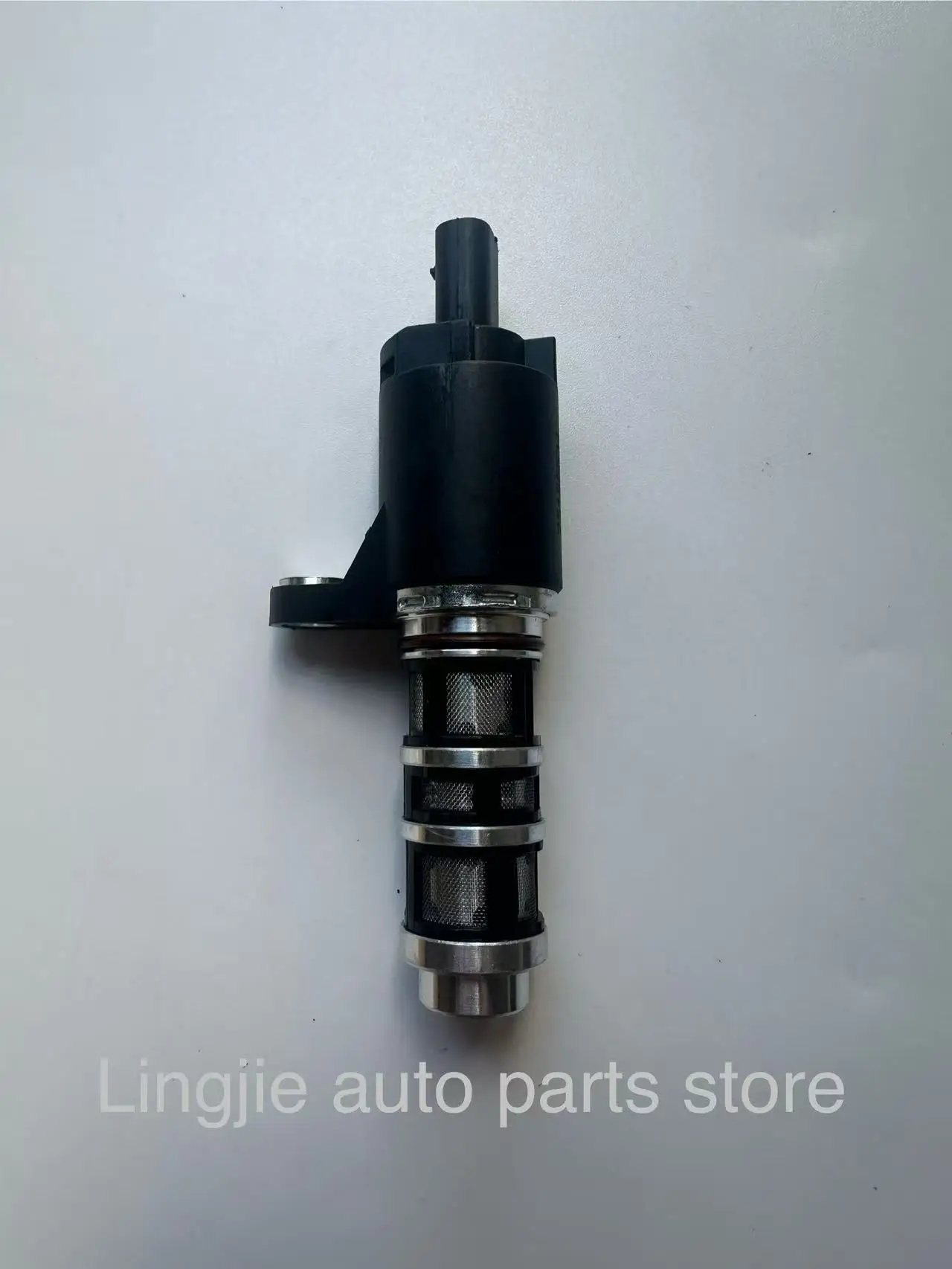 

VVT Variable Valve Timing Control Valve Solenoid 25185534, 25192279, 24111558 Suitable for Chevrolet Spark Classic 2016 - 2017