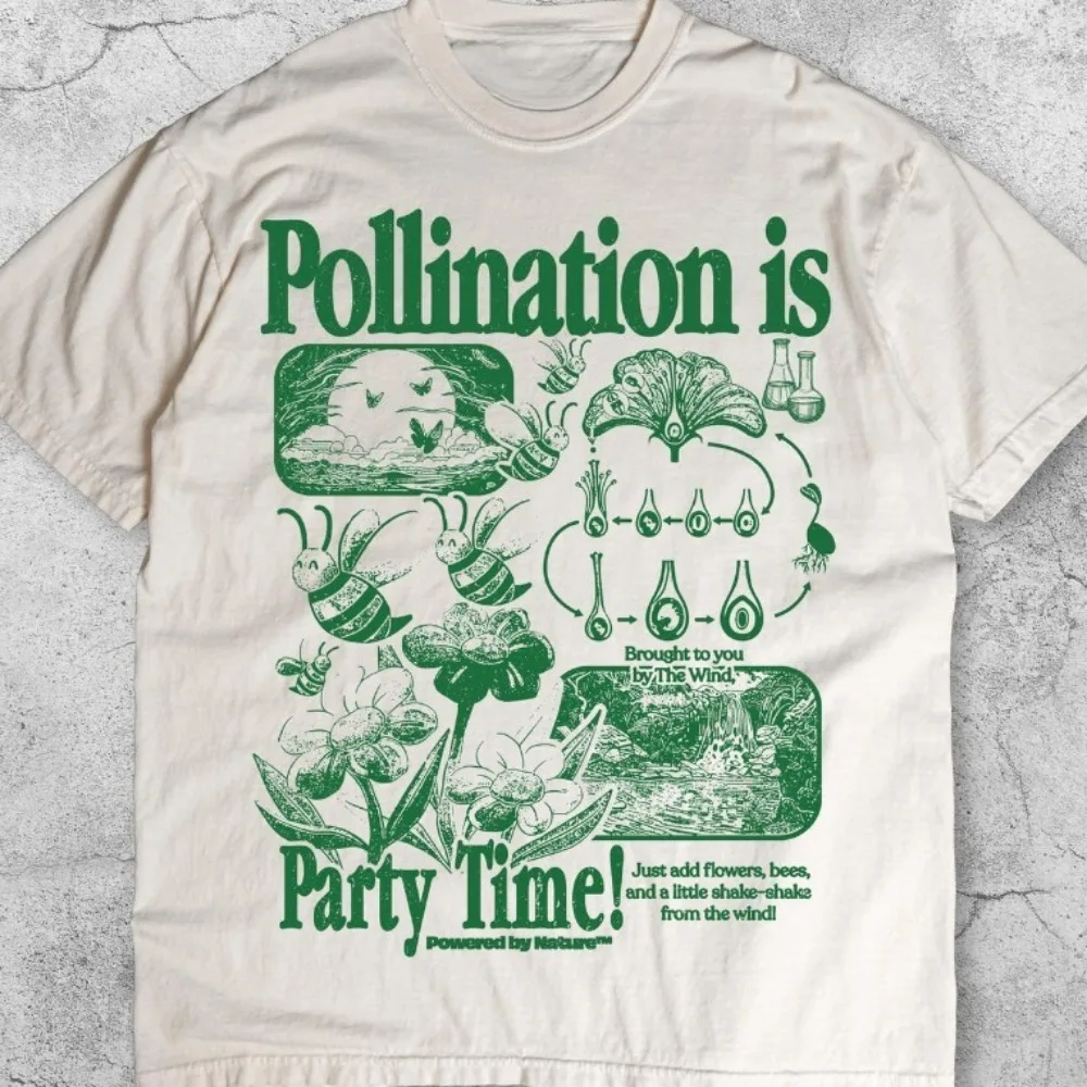 Bee Pollination Vintage T-Shirt Retro Insect Flower Graphic Tee 90s Botanical Science Nature Tops Wildflower Garden Biology Tops