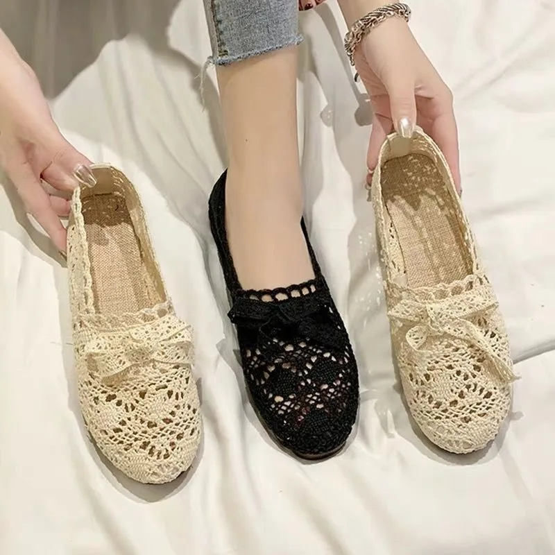 Summer Women Hollow out Mesh Breathable Loafers Shoes Ladies Korean Lace Slip on Beige Fats Shoes Zapatos De Mujer New 2023