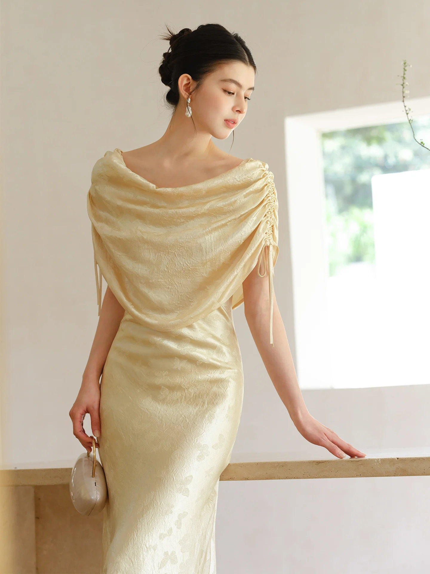 Vestido de satén de acetato ChuChan con cola de pez para mujer, nuevo estilo chino, elegante, con abertura baja, manga corta, vestido largo de verano, vestido de novia