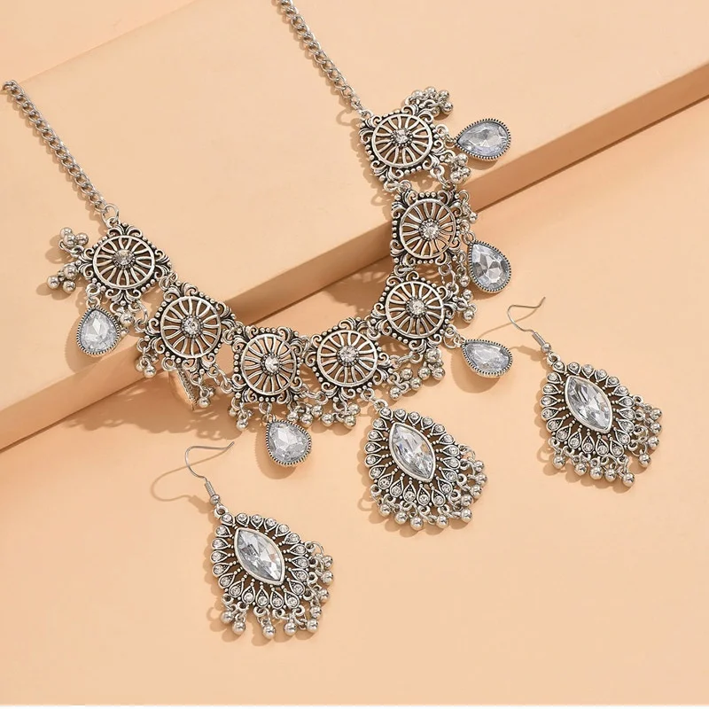 2pcs Vintage Indian Ethnic  Style Jewelry Set For Women Crystal  Inlaid Jewelry Sets  Water Drop Pendant Necklace Earring Set view 4
