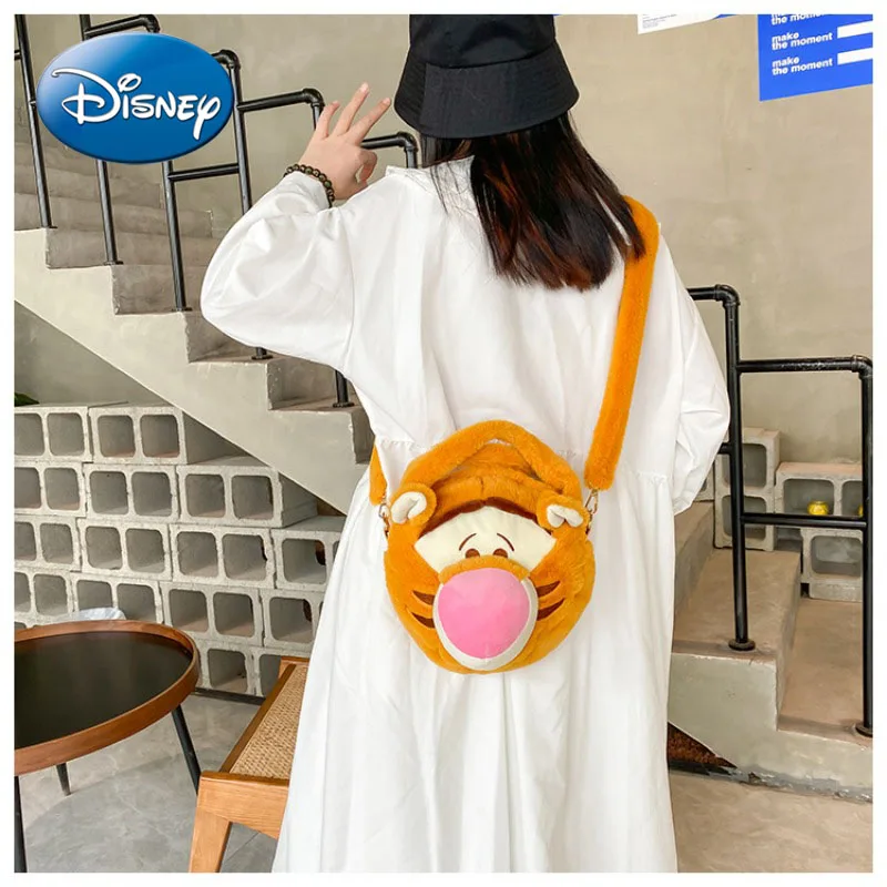 Disney 2024 New Cartoon Tigger Borsa a tracolla da donna alla moda carina Borsa per bambola versatile in peluche