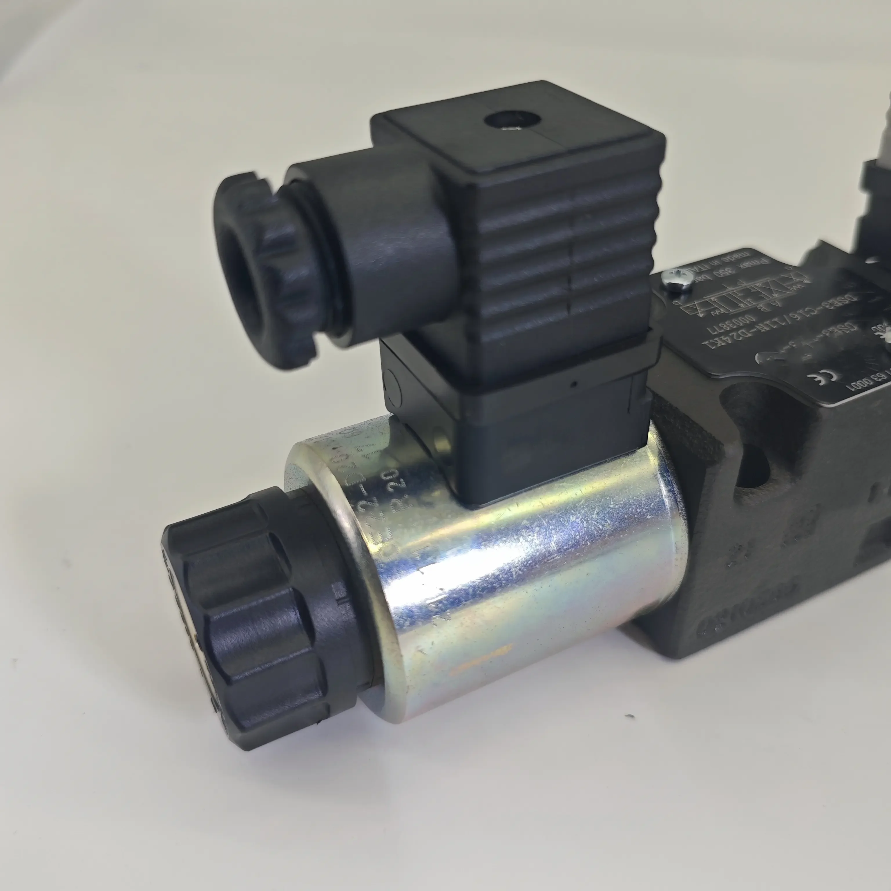 Electro-hydraulic Directional Valve DSE3-C16SA/11N-D24K1 DSE3-C26/10N-D24K1