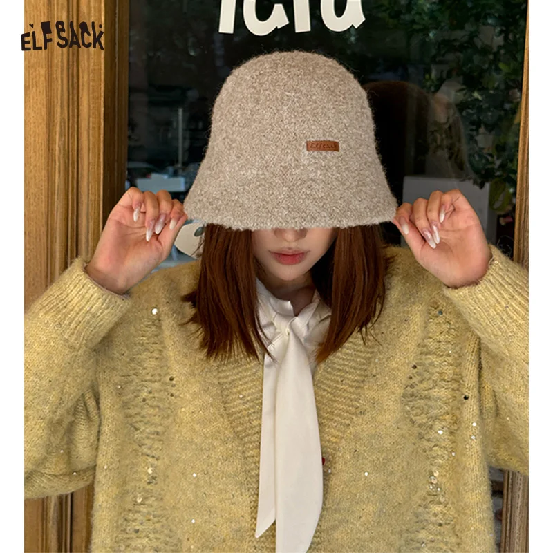 

ELFSACK 2025 Winter New Arrivals Casua Solid Color Knitted Bucket Hat For Woman