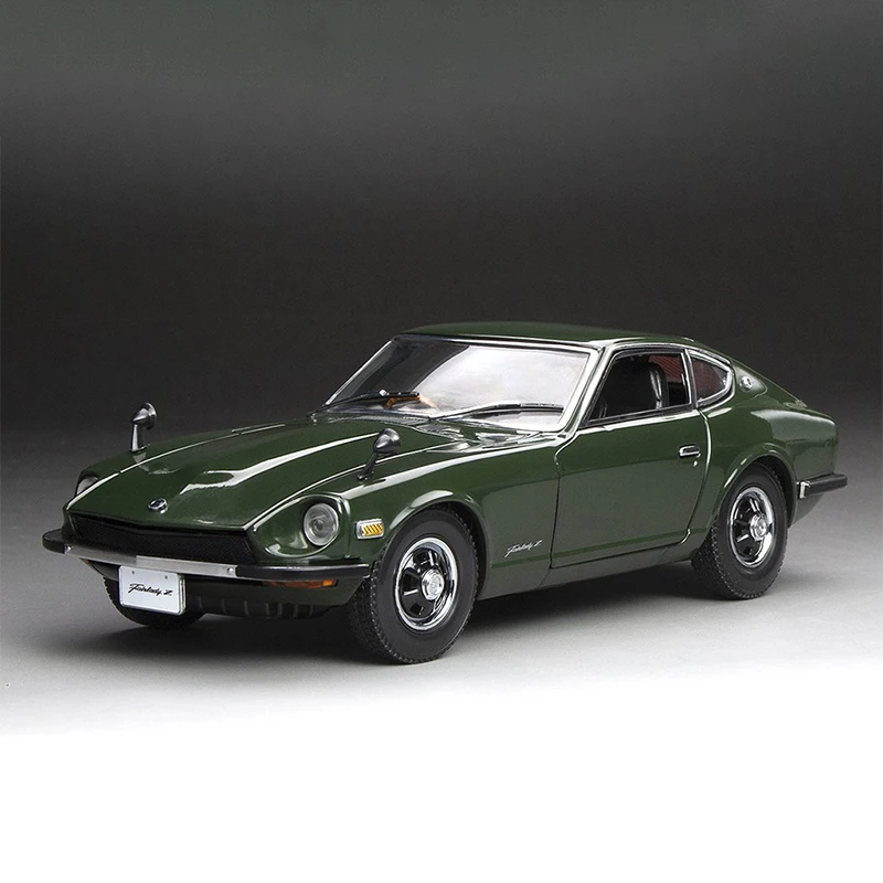 Diecast Original 1/18 Scale Nissan 1970 Fairlady Z S30 Sports Car 351 Simulation Alloy Car Model Display Collectible Decoration