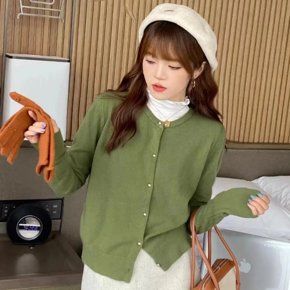 Fall Clothes 2024 Women Long Sleeve Top Knitted Soft Luxury Designer Korean Fashion Gold Button Up Cardigans For Woman Brown