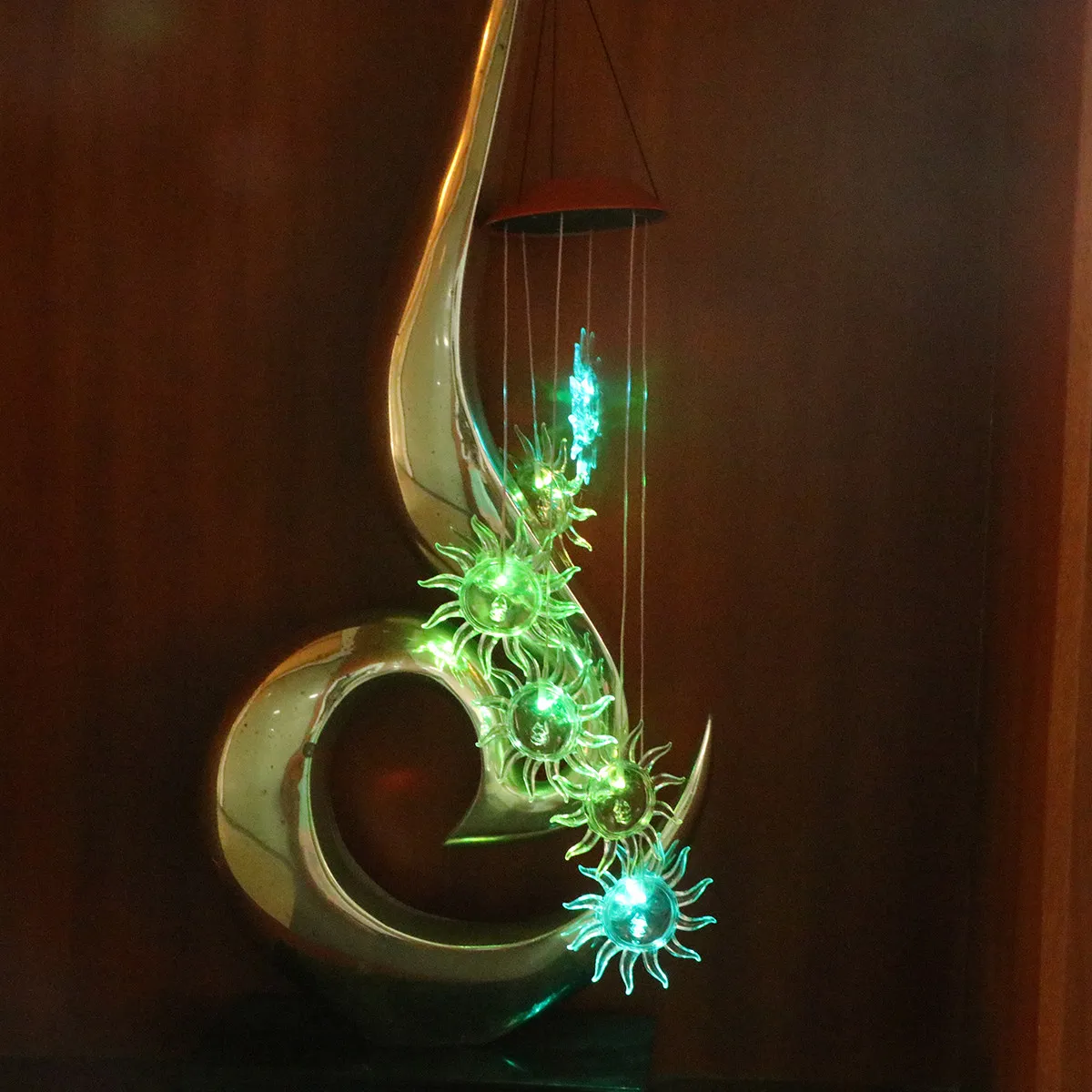 LED Solar Wind Chime Lamp Hanging Outdoor Light 6 Sun Shape Color Changing Waterproof Garden Patio Yard Decoration