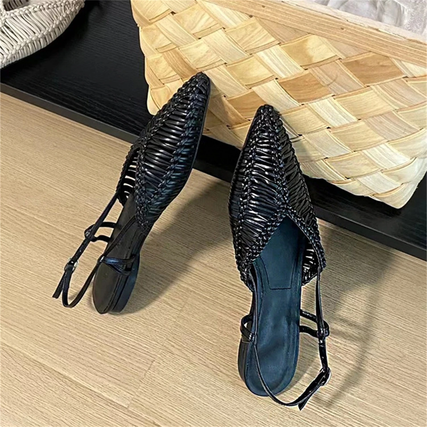 Woven Fishing Net Pointed Toe Roman Sandals Artificial Leather Summer Hollow One Strap Flat Shoes For Women Sandals Slippers