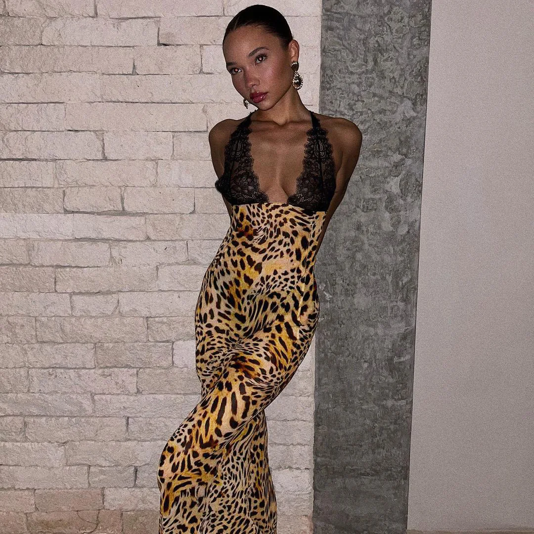 ชุดเดรสยาวลายพิมพ์ลูกไม้คอวีลึก สายเดี่ยว แฟชั่นฤดูร้อนสำหรับผู้หญิง เอวสูง ทรงเอ