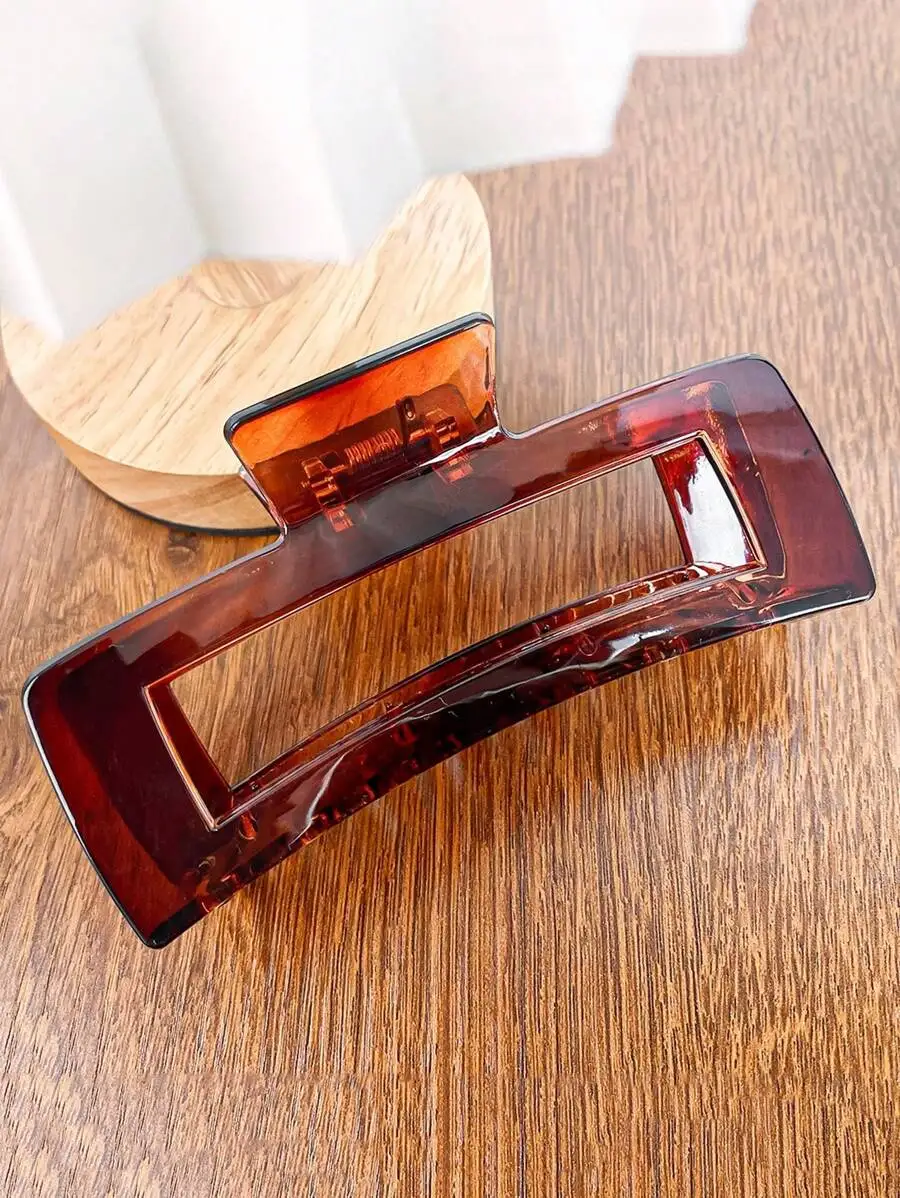 

Caramel Color Hair Claw Clip For Women Daily Use Casual Hair Accessory