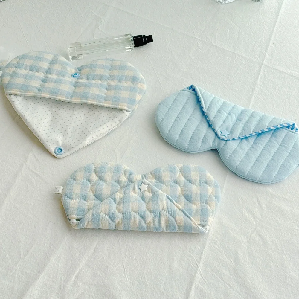 DIY Refreshing Blue Heart-Shaped Glasses Case: A Unique Travel Case for Sunglasses