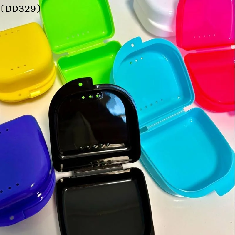 Colorful Plastic Denture Retainer Case With Ventilation Holes Durable For Daily Use Travel Mouthguard Storage〔DD329〕