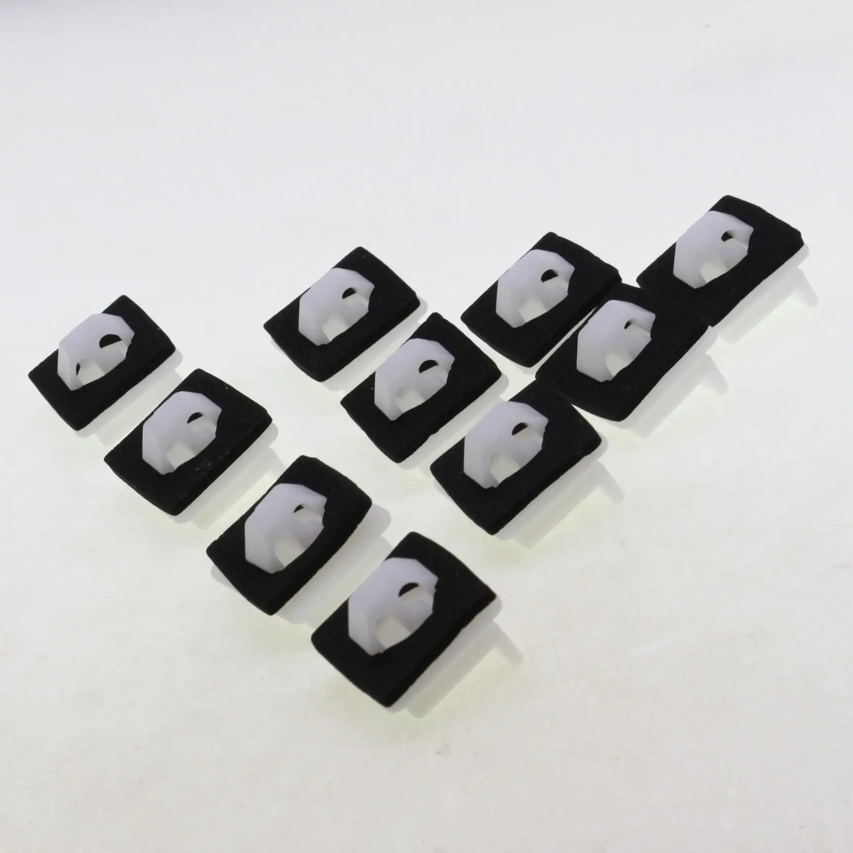 

10 Rocker Retainer Moulding Clips With Sealer White Nylon for Honda Fit 2009 - 2013 #91514-SYP-003 & 91514SYP003