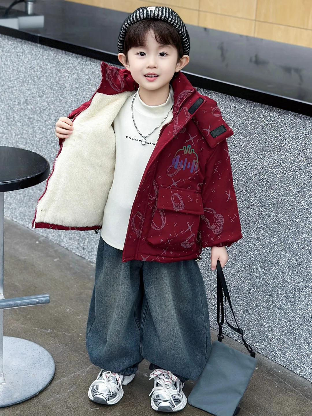 

Теплая хлопковая куртка с капюшоном для мальчиков на осень-зиму с отверстием для наушников, модная молодежная одежда