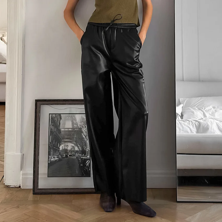 

2025 Autumn Winter Fashion Gray Fleece-Lined Matte Leather Pants Vintage High-Waisted Women's Casual Trousers