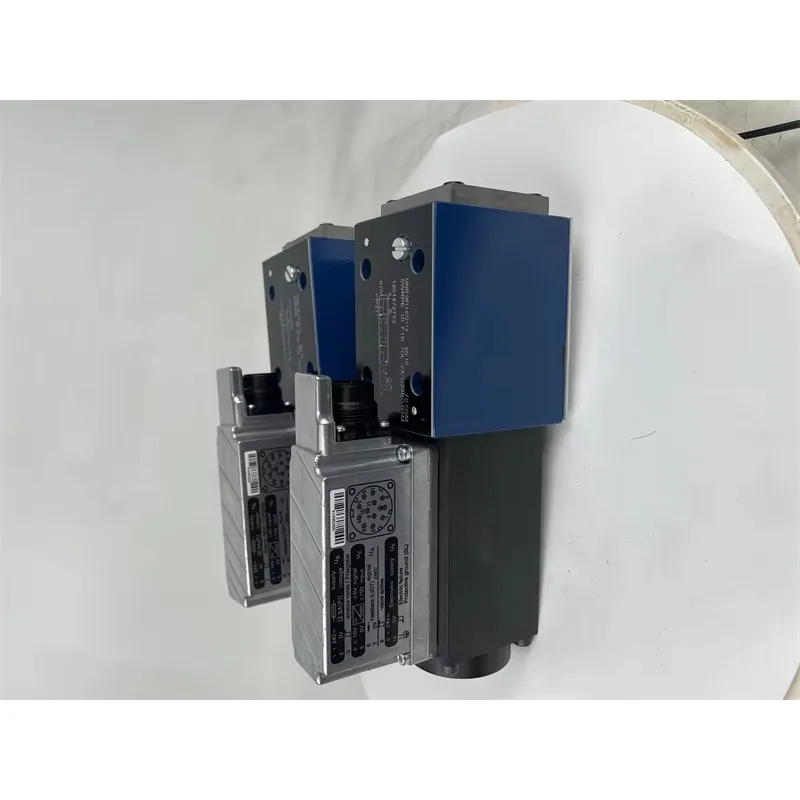 Servo Solenoid Valves 0811402114 5WRPE 10 F1B 70L 2X G24K0 B5M Hydraulic Proportional Directional Valves 5WRPE