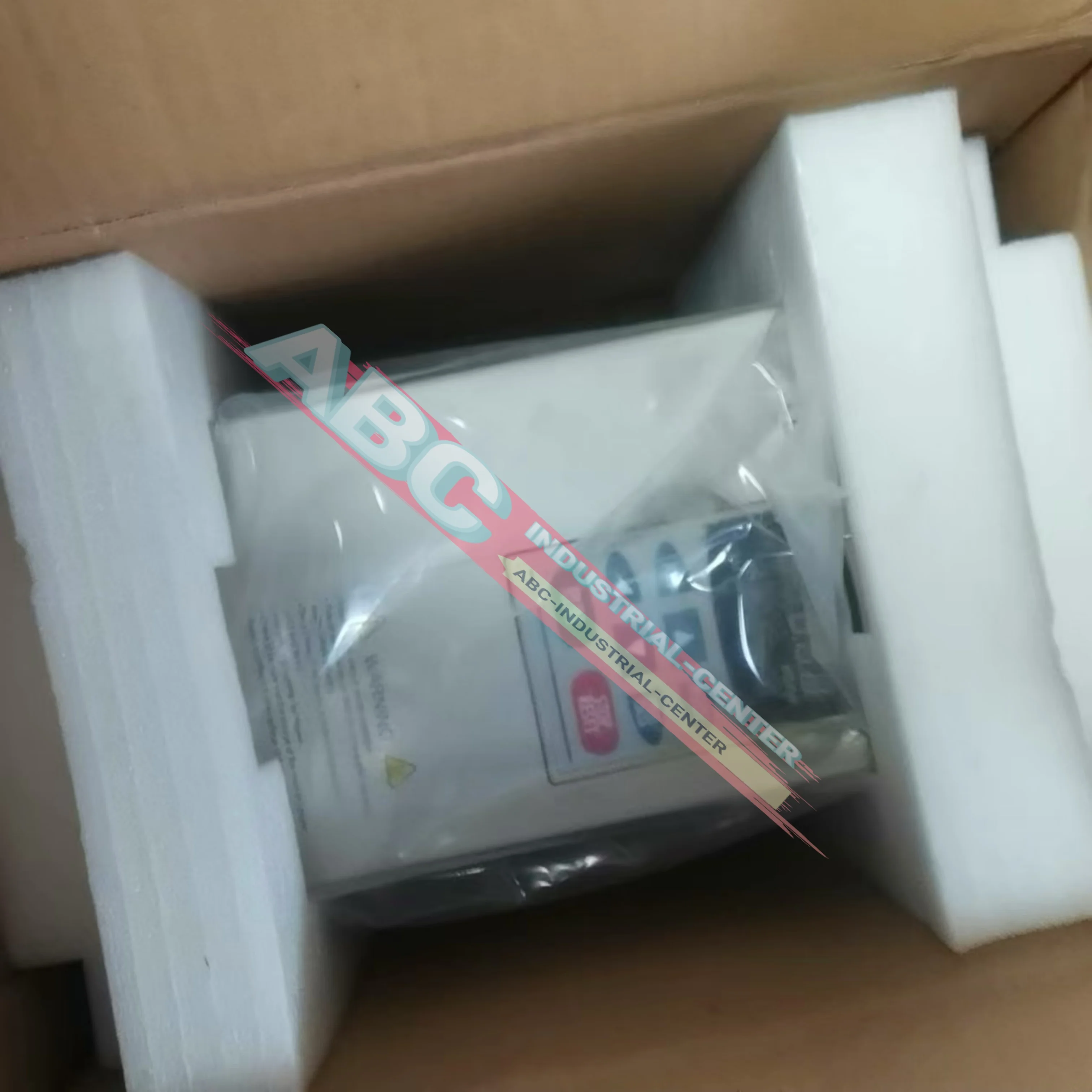 محول تردد VFD015E43A جديد وأصلي VFD022B21A