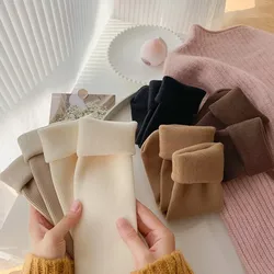 5 Pairs of Women's Snow Socks, Autumn and Winter Style Socks with Fleece Lining and Thickened Warm Floor Socks for Sleeping