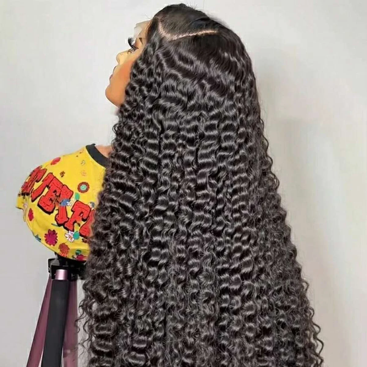 

30 40-дюймовые черные вьющиеся волнистые человеческие волосы Парики 13X4 13X6 Прозрачный Hd Кружевной фронтальный парик Предварительно сорванные бразильские передние парики для женщин