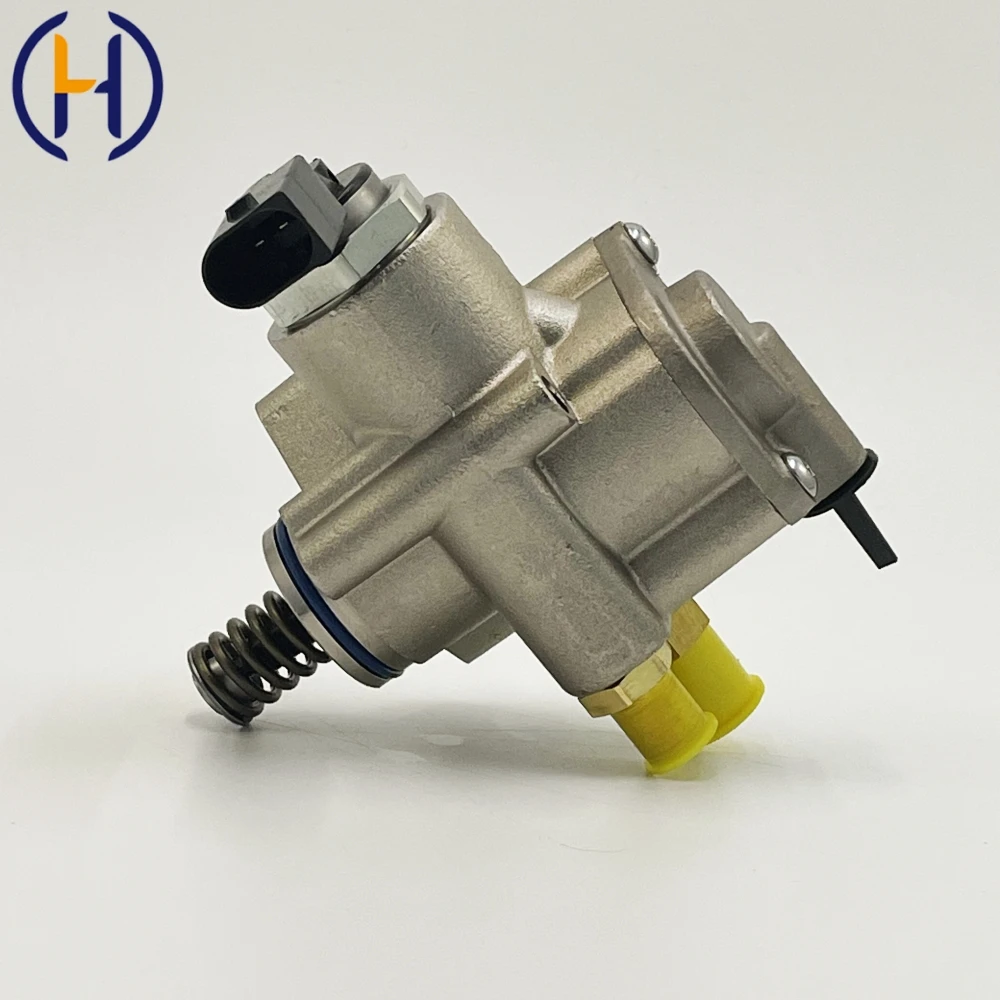 Right High Pressure Fuel Pump OEM: 079127026AB 079127026C for Audi 4.2