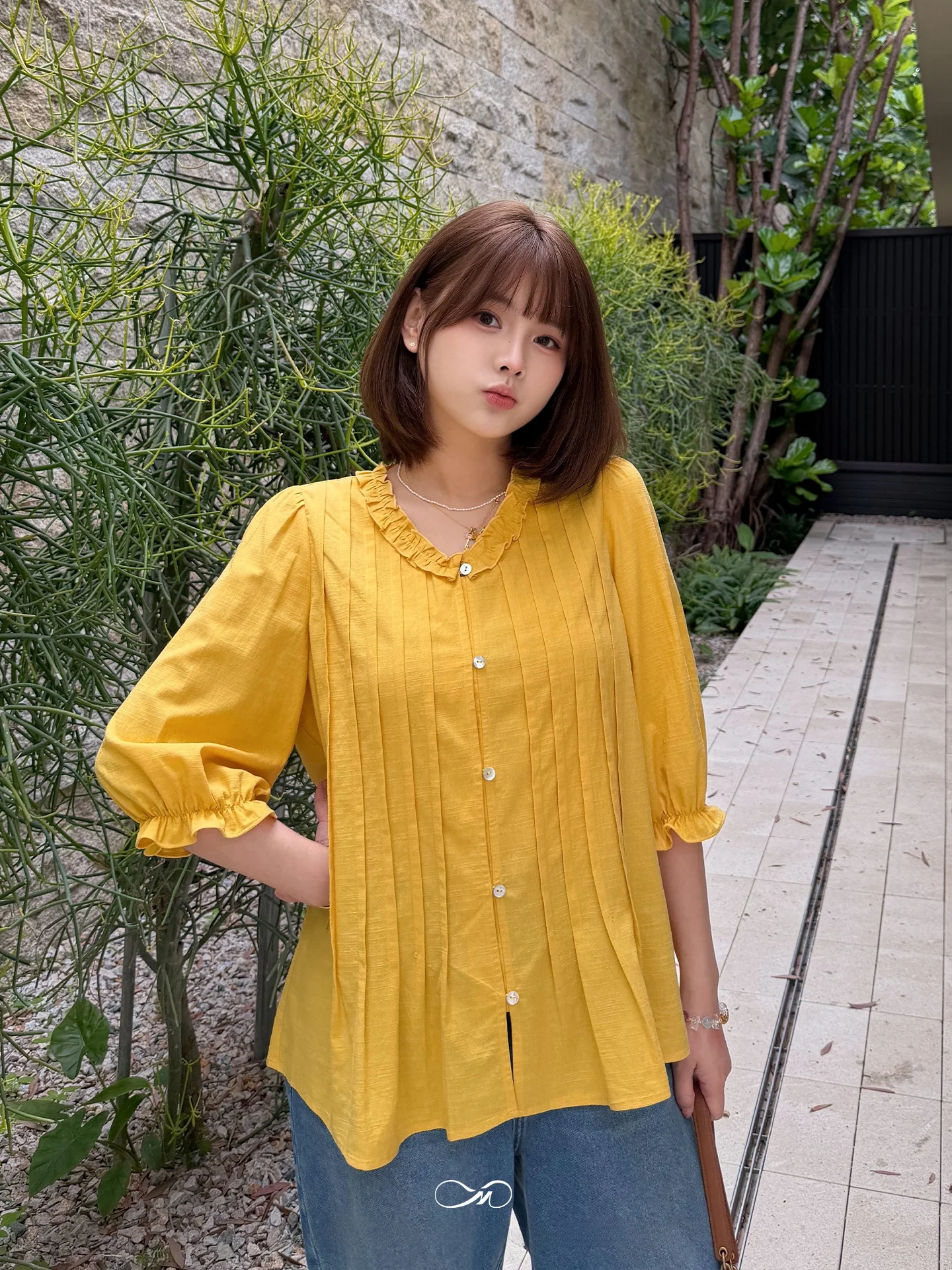 

Женская рубашка Mashixi больших размеров с V-образным вырезом, кружевной отделкой, свободного кроя, летняя, повседневная, из хлопка, с рукавами-фонариками, для полных женщин