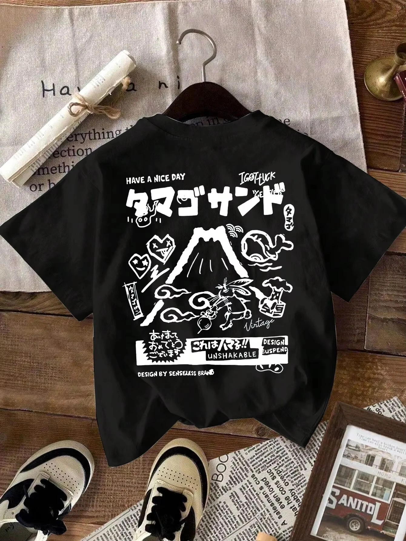 

2025 Summer Khaki Letter Cartoon Whale and Rabbit Pattern Crew Neck Short Sleeve T-Shirt Casual Daily Wear Men's Women's T-Shirt