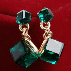 1 par de coloridos pendientes clásicos de cristal para mujer, pequeños pendientes de cubo rojo, verde y azul, joyería para fiesta, collar, regalo de Navidad