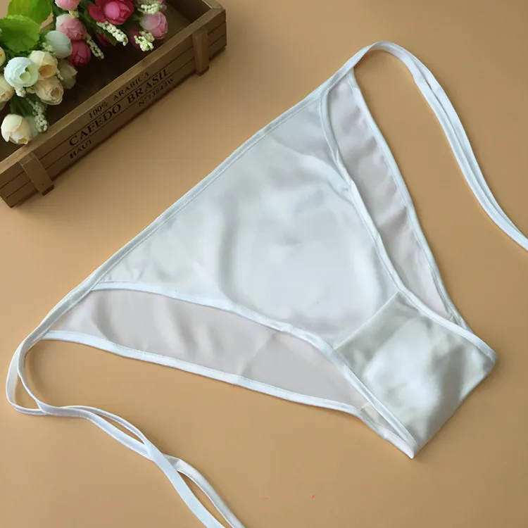 

3pcs/lot Mid waist mulberry silk female panties female pure silk trigonometric panties lacing female panties