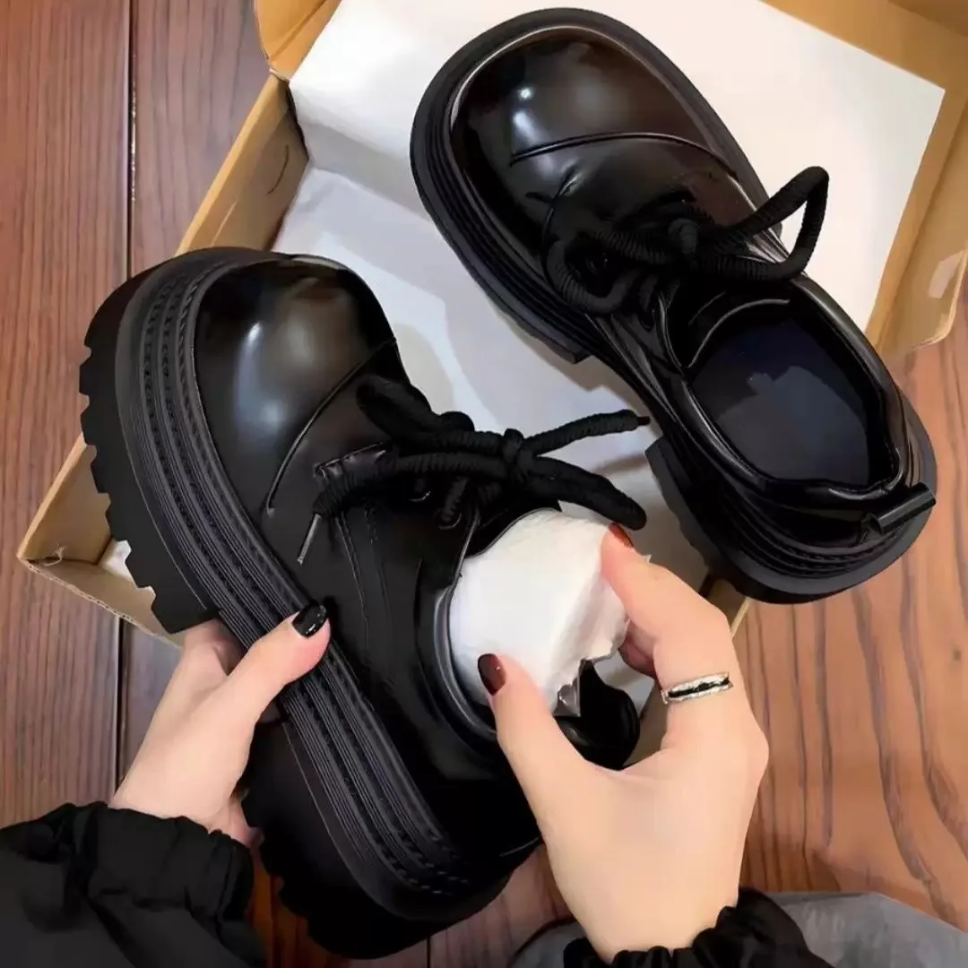 European goods big head thick sole small leather shoes women's sponge cake shoes British commuting lace up 2025 Le Fu shoes