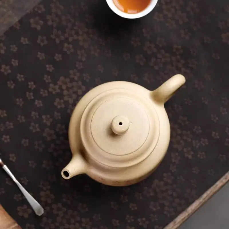 [Clearance Sale]Yixing Zisha Teapot Tea Pot With Engraved Pattern By Tao Shunqing, Duan Clay Dezhong 270Cc