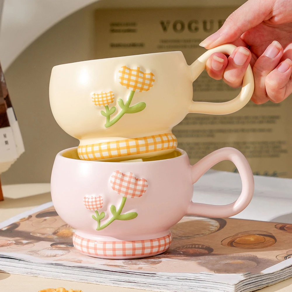 High Appearance Level Ceramic Water Cup Tulip Relief Makeup Cup with Spoon Home Adorable Minimalist Tableware Birthday Gift Mug