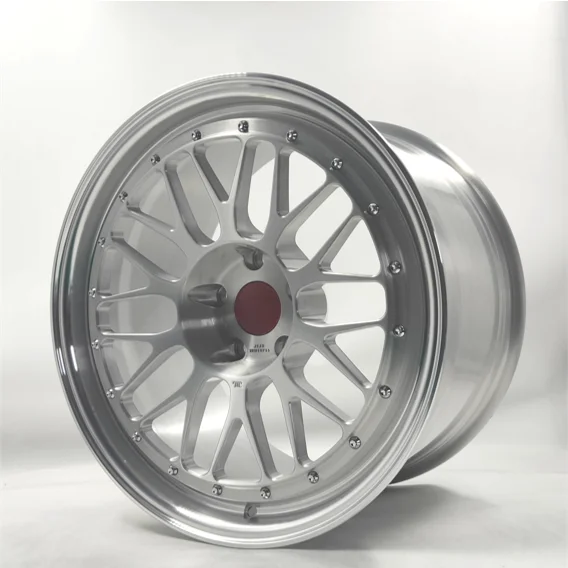 

Custom 3 Piece 2 Piece Lightweight Forged Alloy Wheel LM10 for Sports Cars M3 M4 F30 F80 F82 G30 G31 G05 F90 E90 F32 5x112 5x120