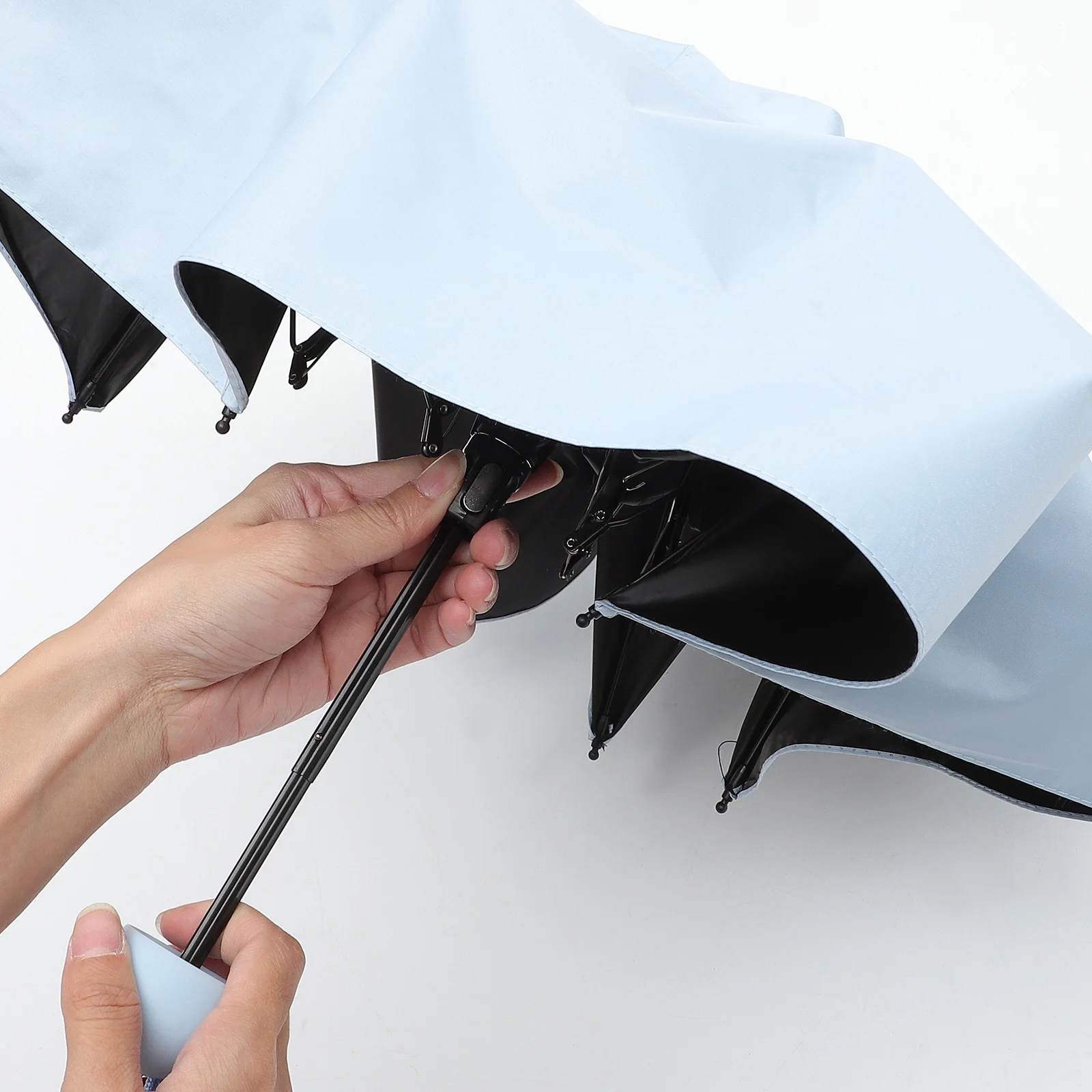 

Stylish Lightweight Folding Umbrella Uv Resistant Waterproof Sunshade For Women Travel Umbrella With Black Vinyl Coating