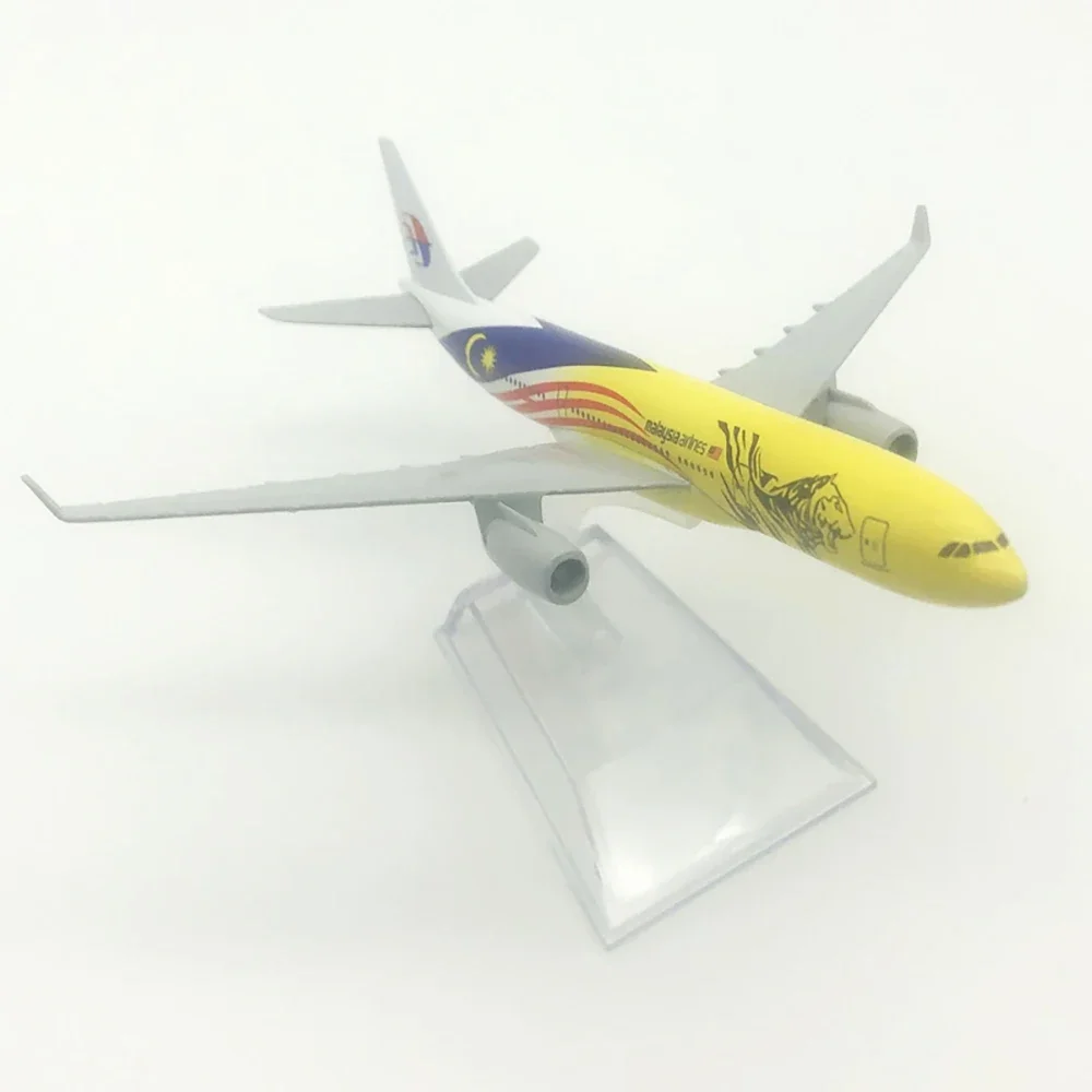 

1/400 масштаб сплава самолет Malaysia Airlines Tiger A330 16 см модель самолета игрушка детский подарок для коллекции украшения