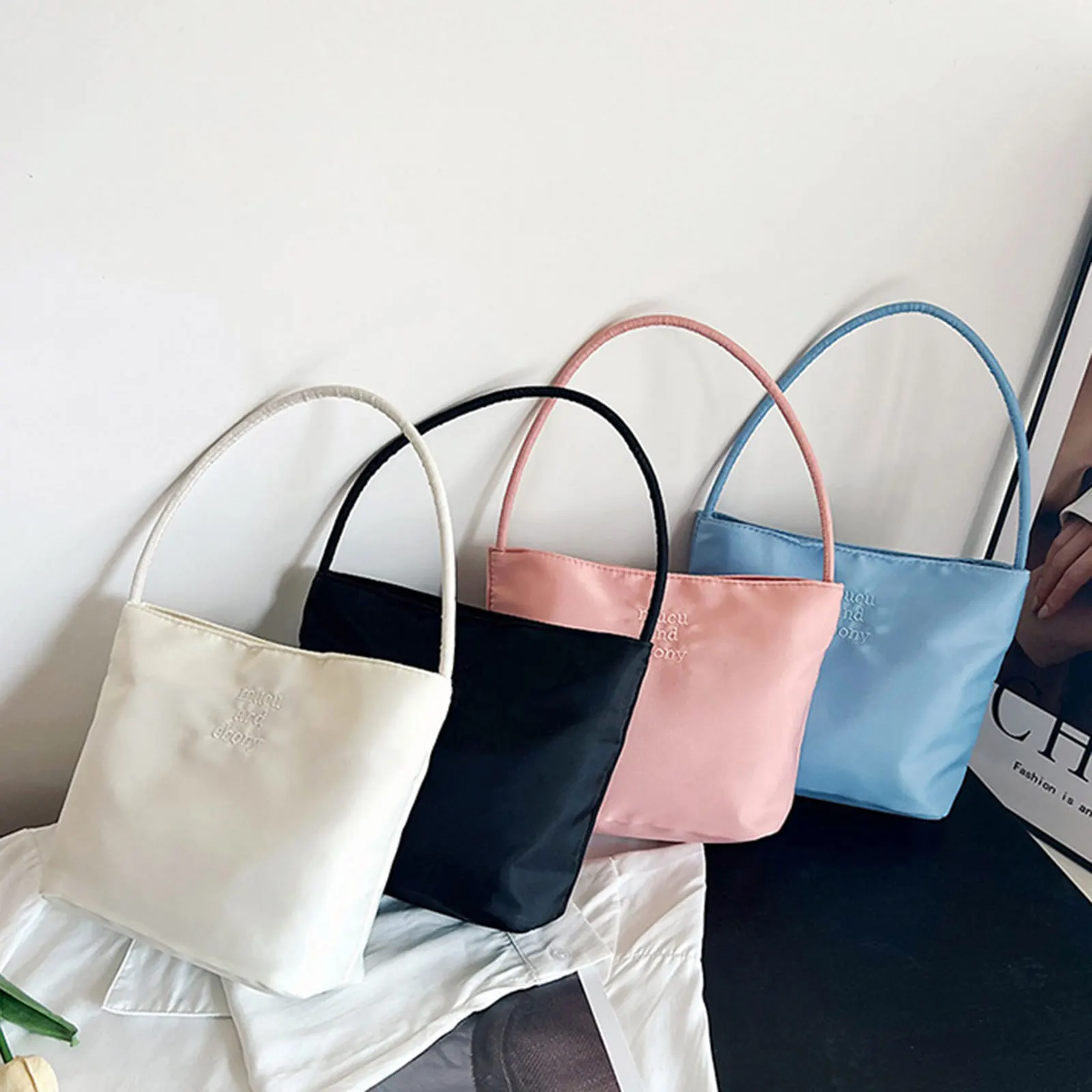 Women\'s Nylon Shoulder Bag Large Capacity Satchel Chic Trendy Female Underarm Bag for Party Outdoor Street Commuting Spring