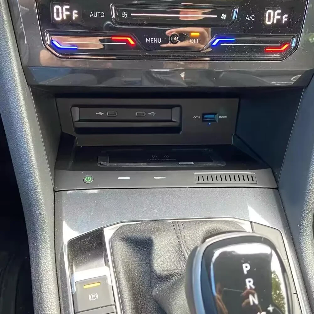 Carregador sem fio plug and play para Volkswagen, montagem do suporte do telefone, tomada de carregamento, tapete de carga, guarnição, Mk2, 2019, 2020, 2021, 2022