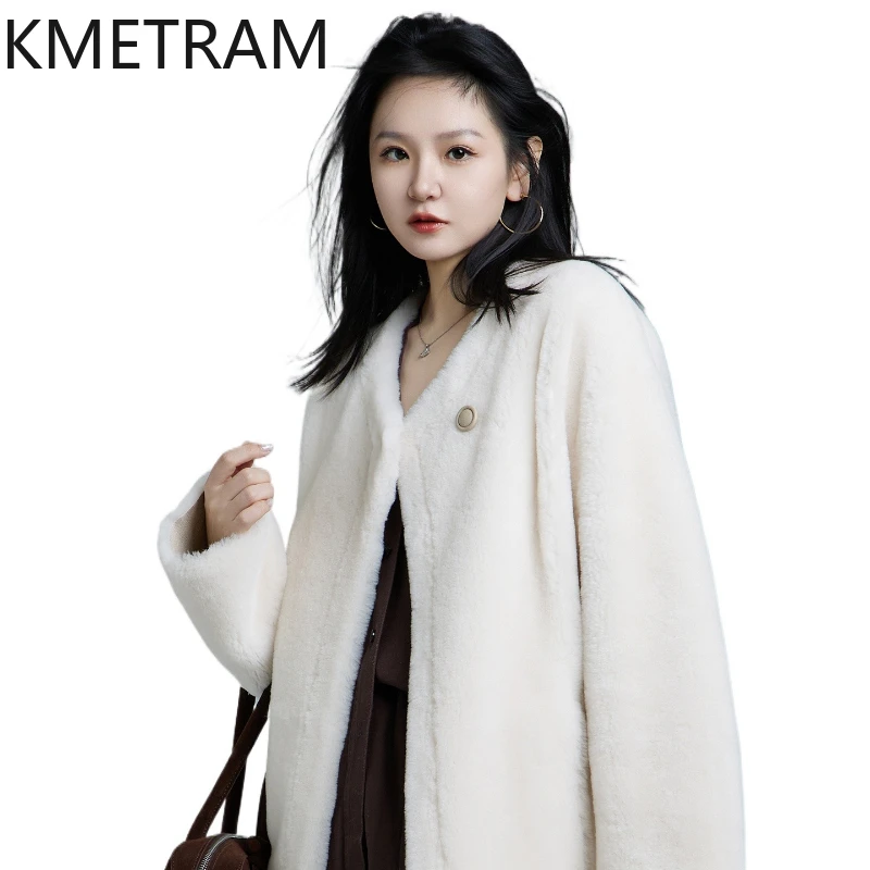 معطف فرو صوف الغنم من صوف ميرينو 100% من KMETRAM للنساء برقبة على شكل حرف v من الفرو الحقيقي سترة بيضاء للخريف والشتاء ملابس بسيطة 2025 schuba vrouwska