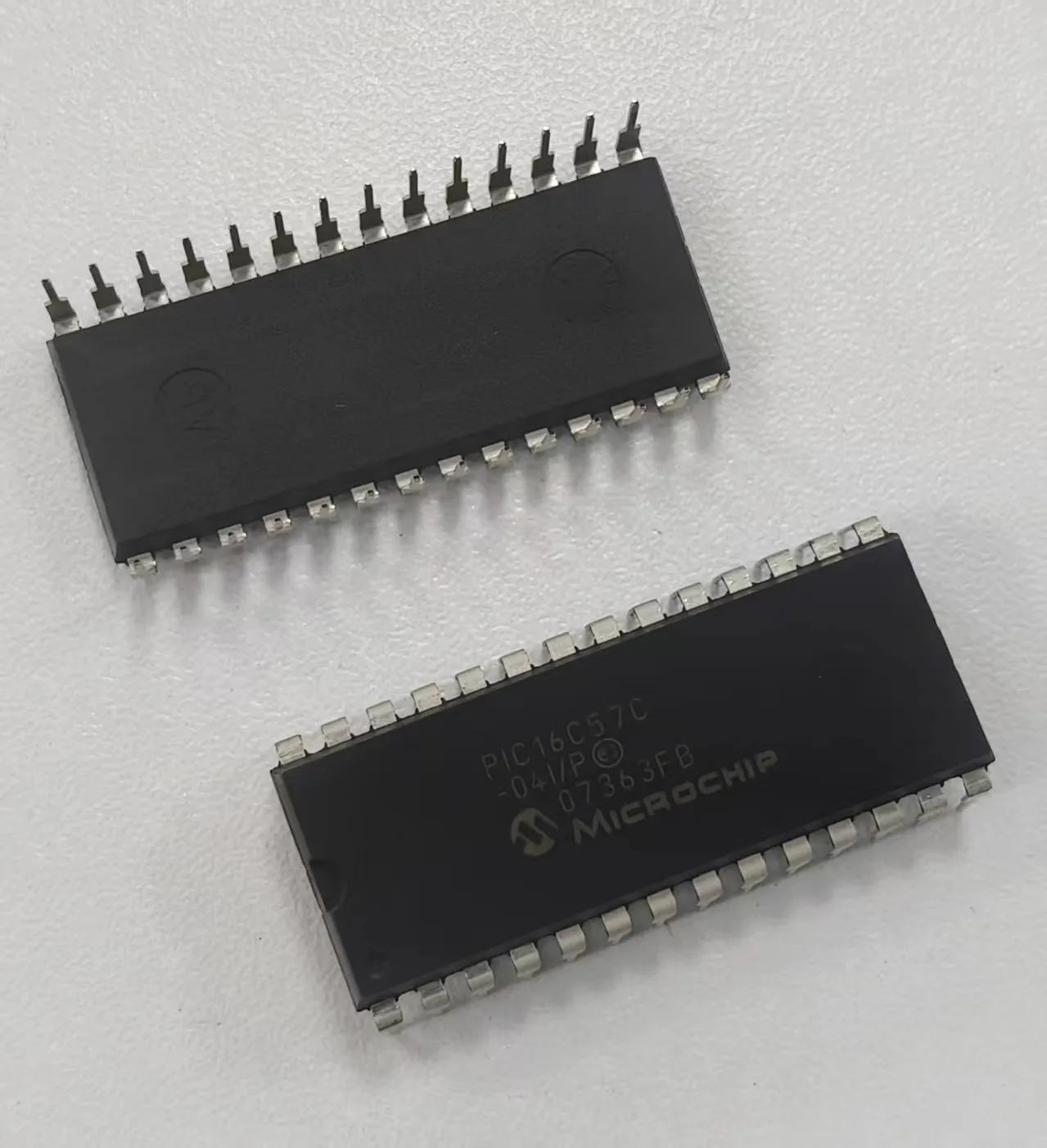 Pic16C57C-04I/P Dip28 Nuevo 100% Microchip Mcu Original Genuino