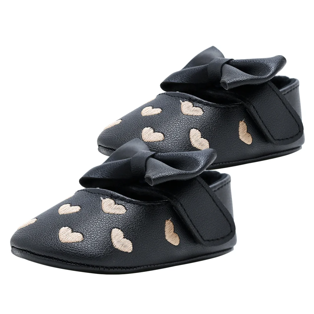 

1Pair Toddler Baby Shoes Heart Pattern Embroidered Bowknot Prewalker Black 13cm Soft Durable Infant Indoor Stroller