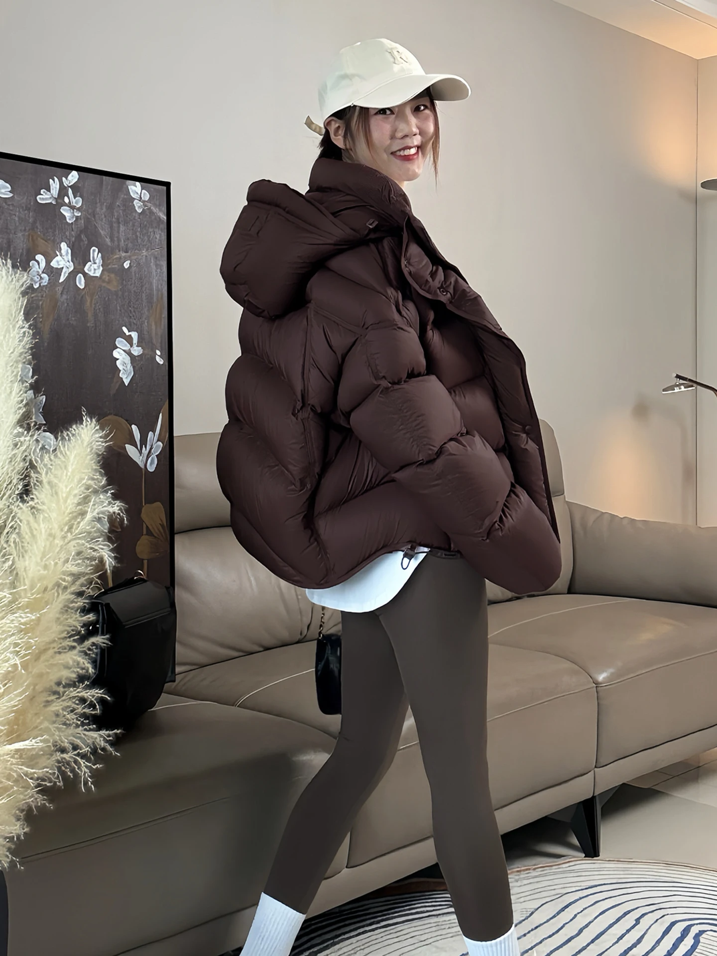 

Коричневая утепленная куртка-пуховик для женщин, маленький размер, теплая, с капюшоном, в корейском стиле, свободного кроя, для повседневной носки