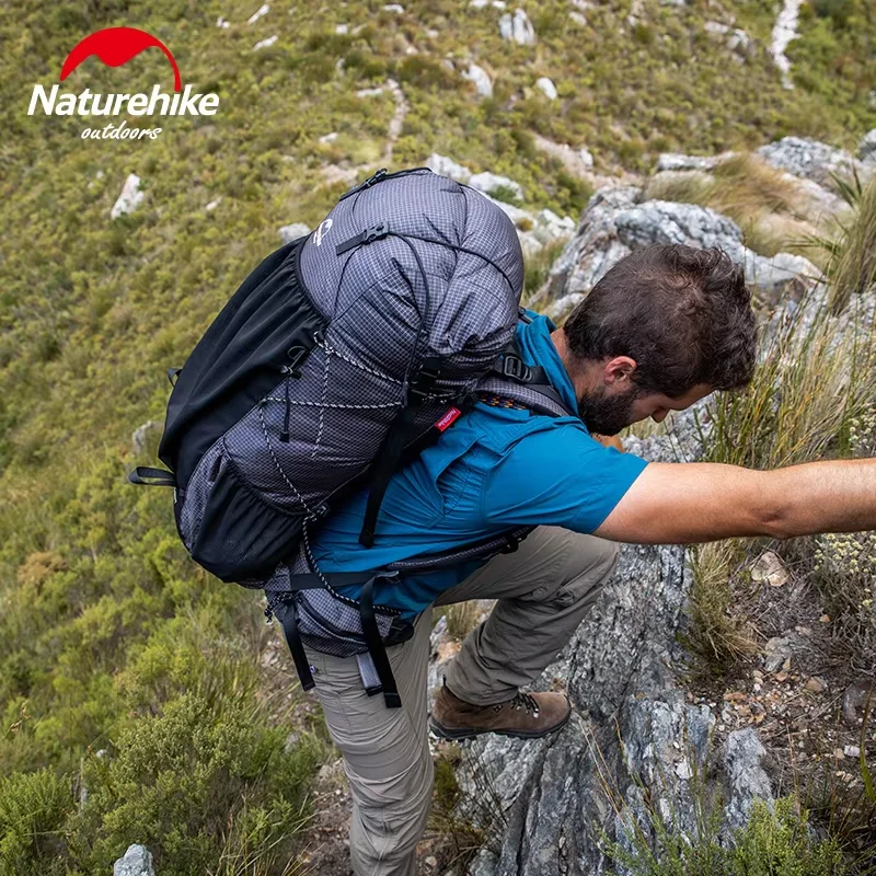 Mochila de Senderismo Naturehike, Ultraligera, Impermeable, para Camping, Escalada, Viajes, con Múltiples Compartimentos y Cubierta Impermeable