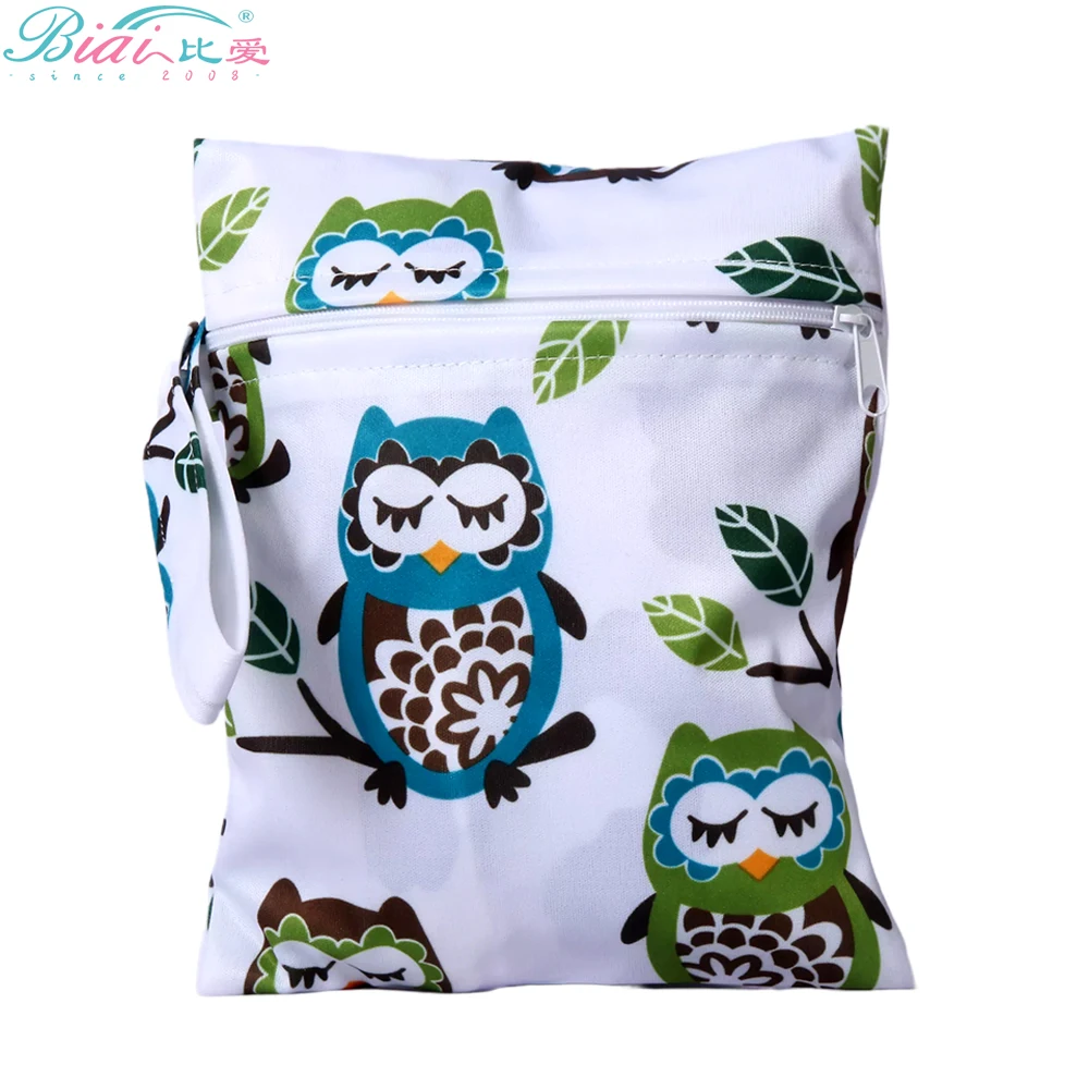 

BIAI 16*20cm Waterproof Diaper Bag Multifunctional Tote Bag Washable Sanitary Napkin Storage Bag Reusable Print Diaper Bag 2024