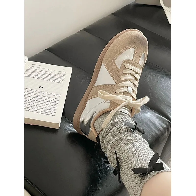 Retro Unique Color Matching Women's Board Shoes New Silver Spliced Women Thick Heels Sole Women Casual Shoes Single Shoes 24-209