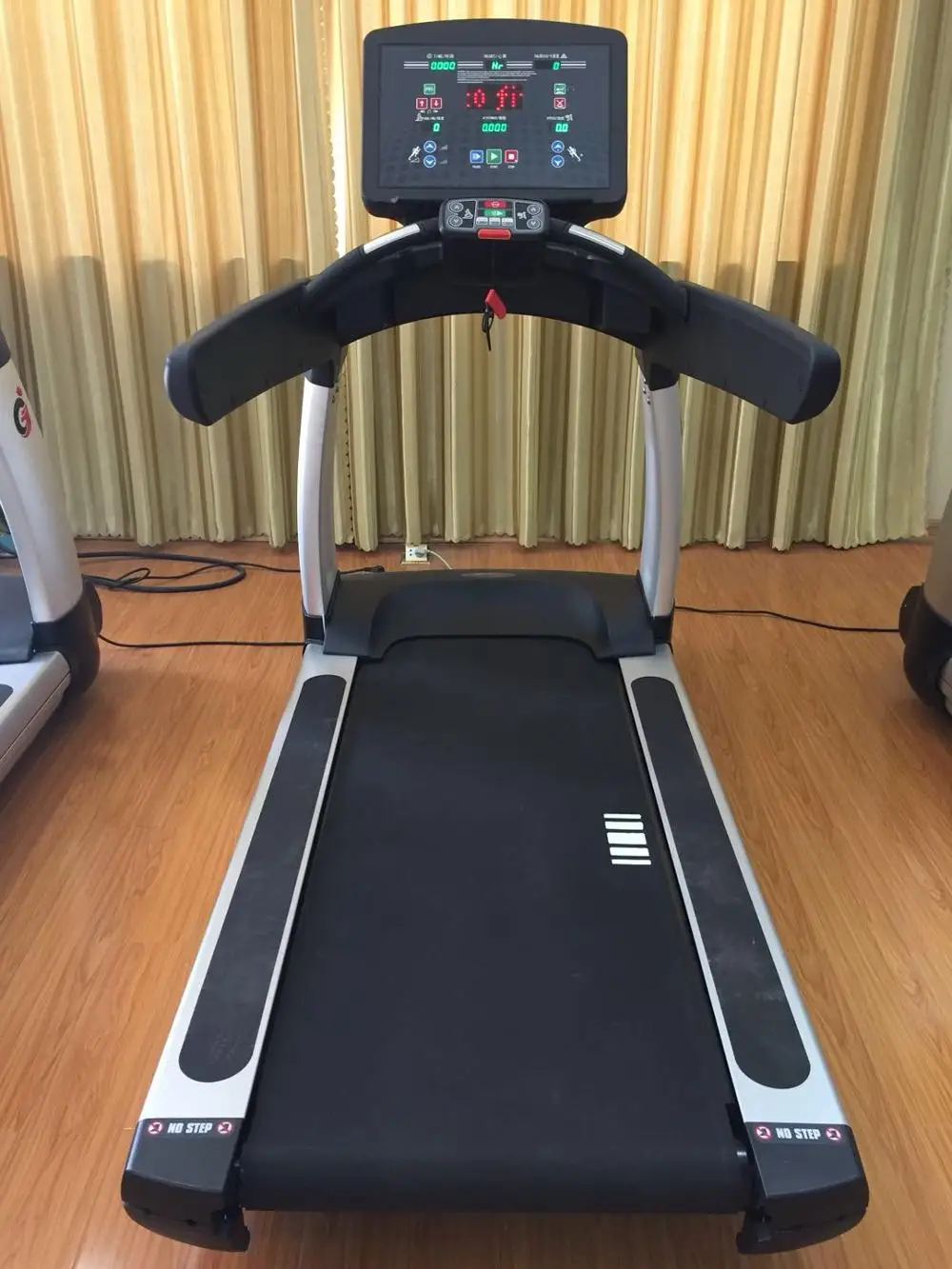 Factory Price Commercial Gym Fitness Made in China Motorized Treadmill for Sale