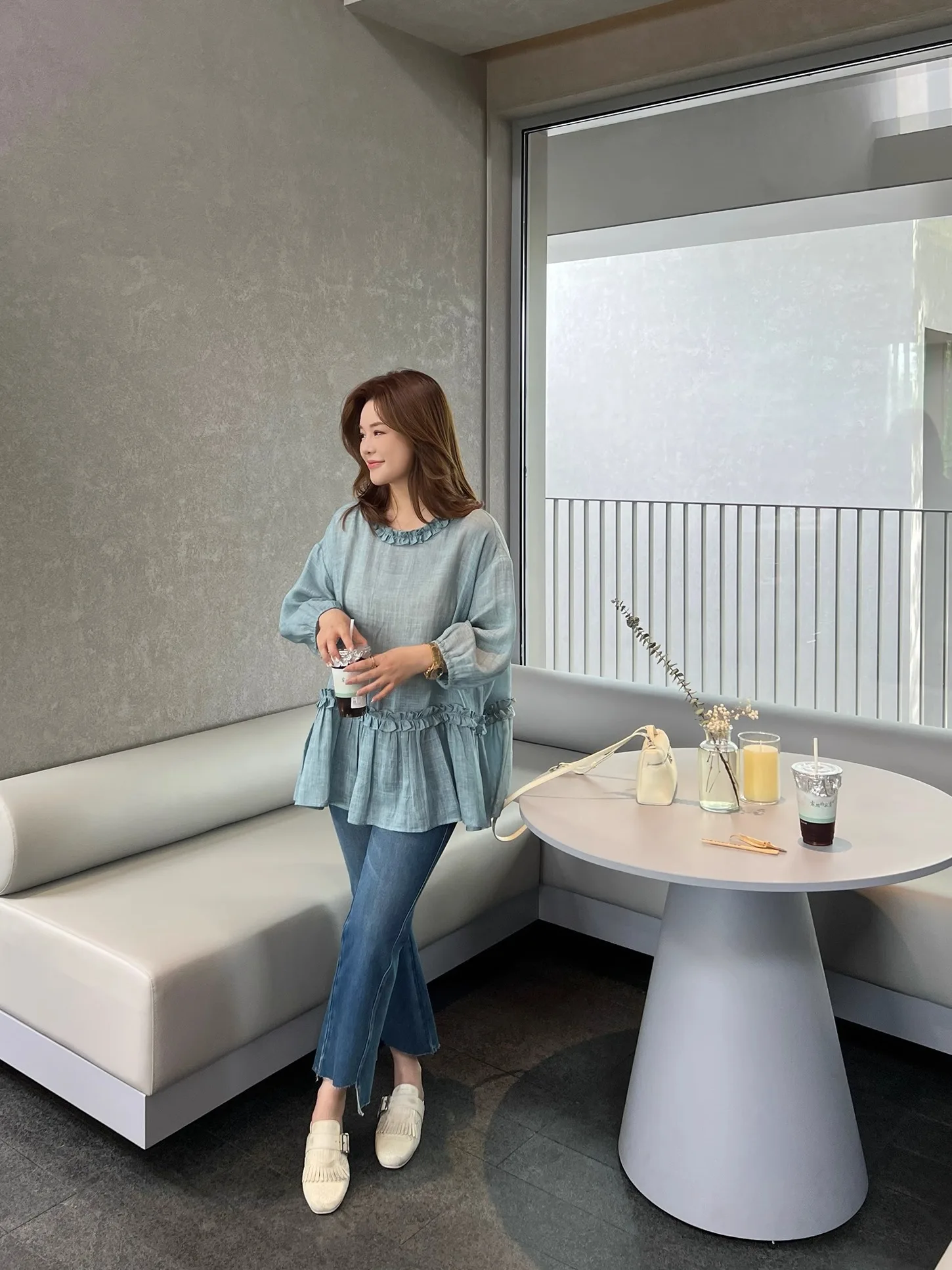 

Свободные летние джинсы из денима для женщин больших размеров, повседневные прямые брюки с эластичным поясом, хлопковые синие джинсы, стройнящие фигуру