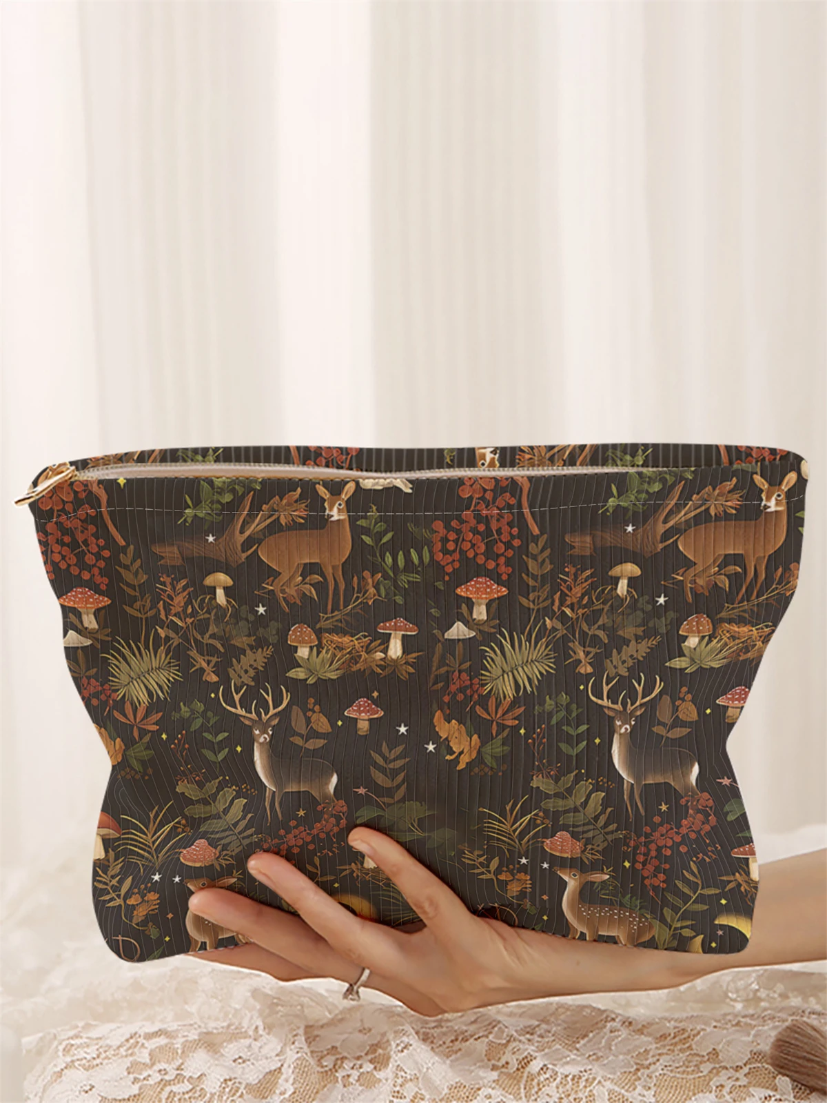 1、鹿と植物の柄のコーデュロイ化粧バッグ、軽量ジッパー化粧収納ボックス、裏地付き多機能バッグ